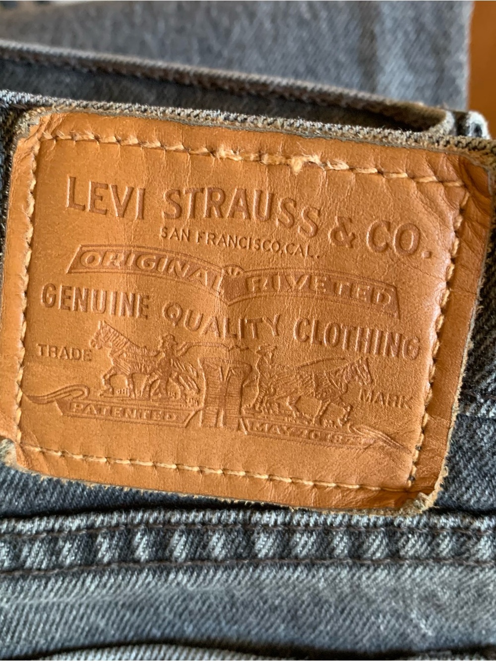 LEVIS Big E Premium Wedgie Straight Faded Black